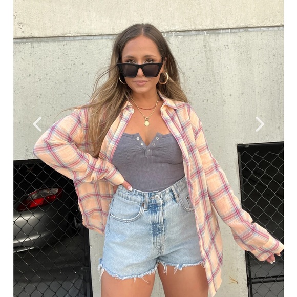 Chic By Ally B button down top - Picture 5 of 5